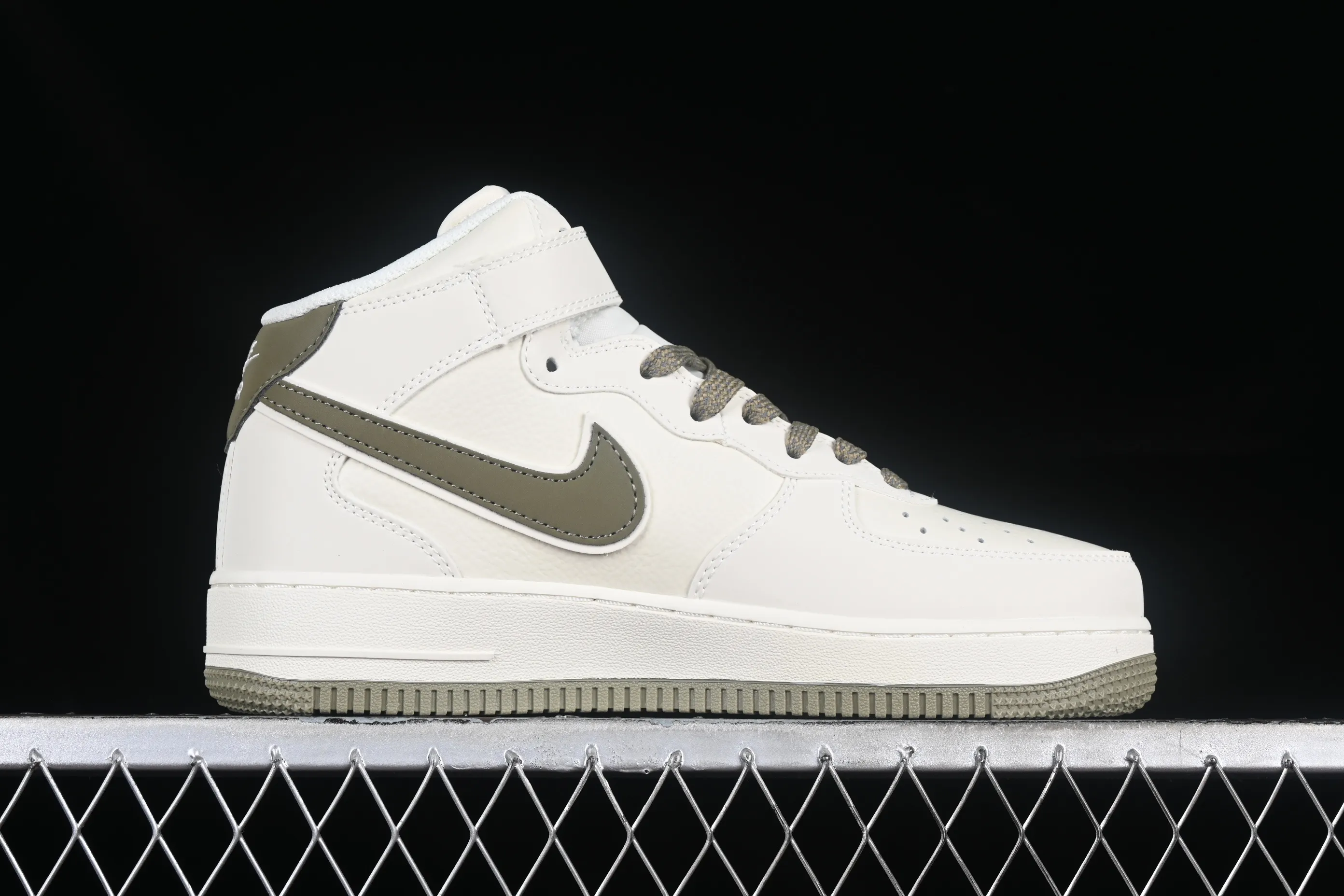 All categories Nk Air Force 1 Air Force series Nk Air Force 1 Mid Air Force mid-top Nk Air Force 1'07 Mid beige green hook Starry Air Force One mid-top casual sneakers SH0235-577